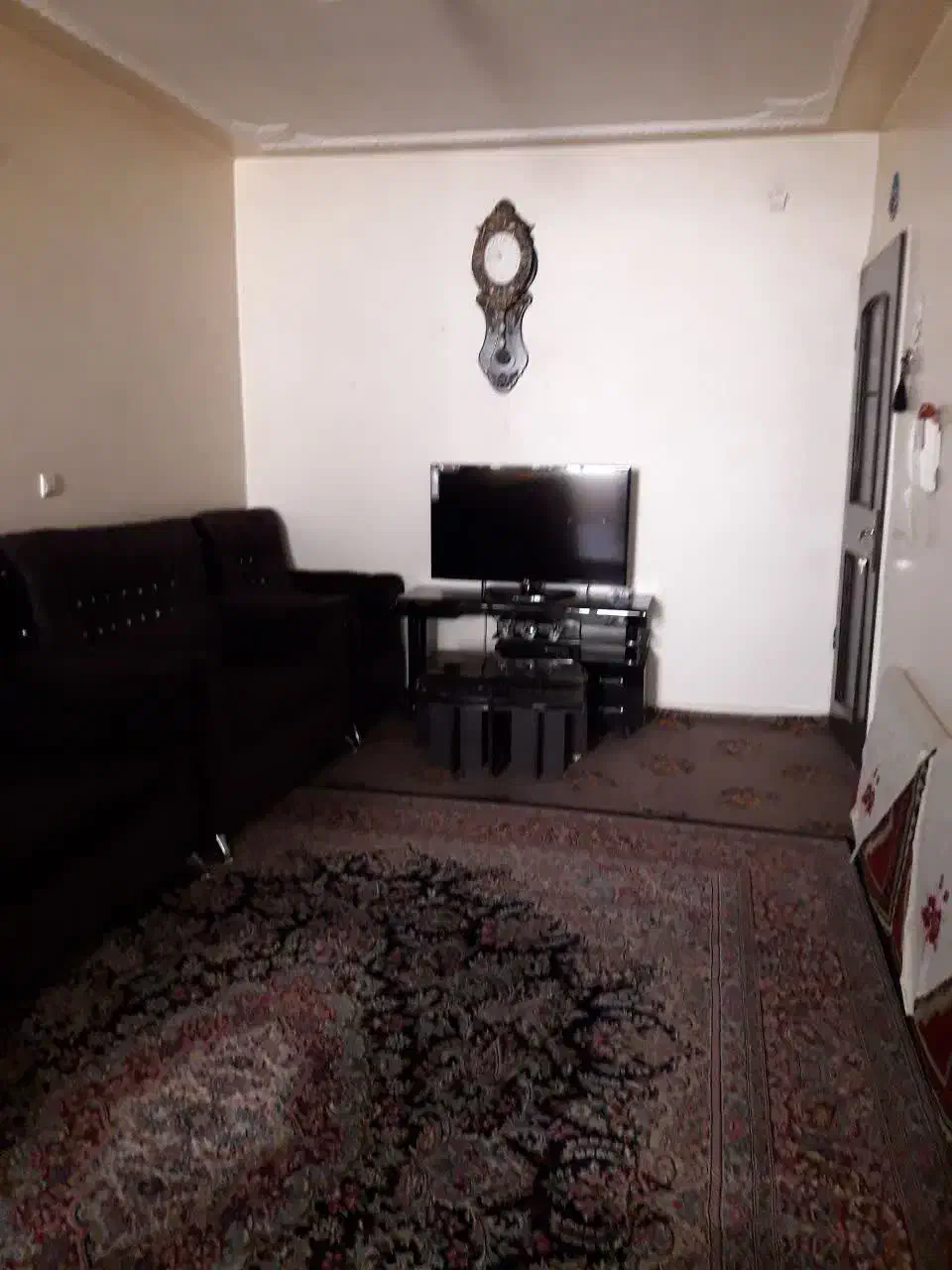 واحد  45 متری