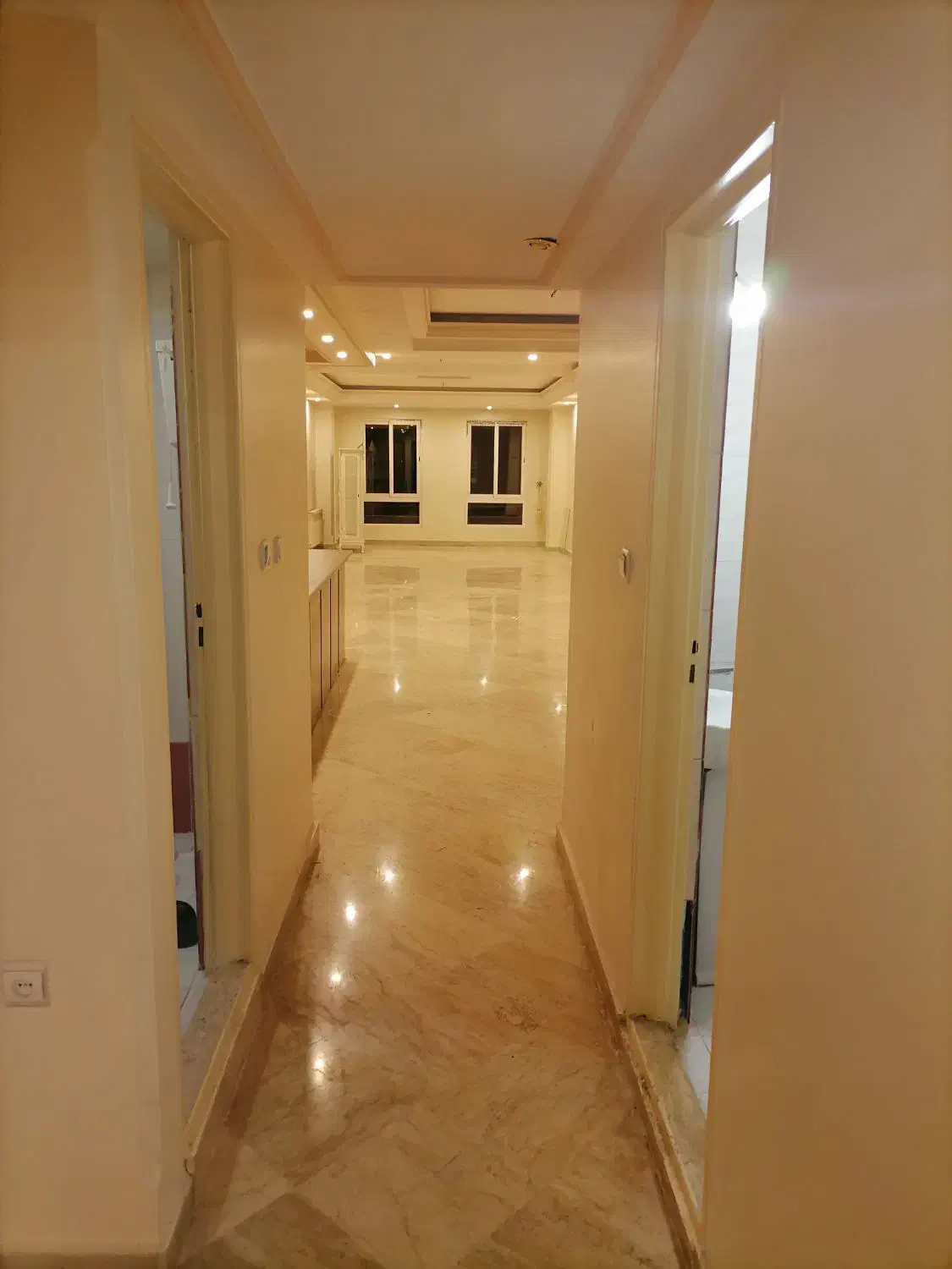 جنت آباد جنوبی چهارباغ آپارتمان 130 متر ۲ خوابه