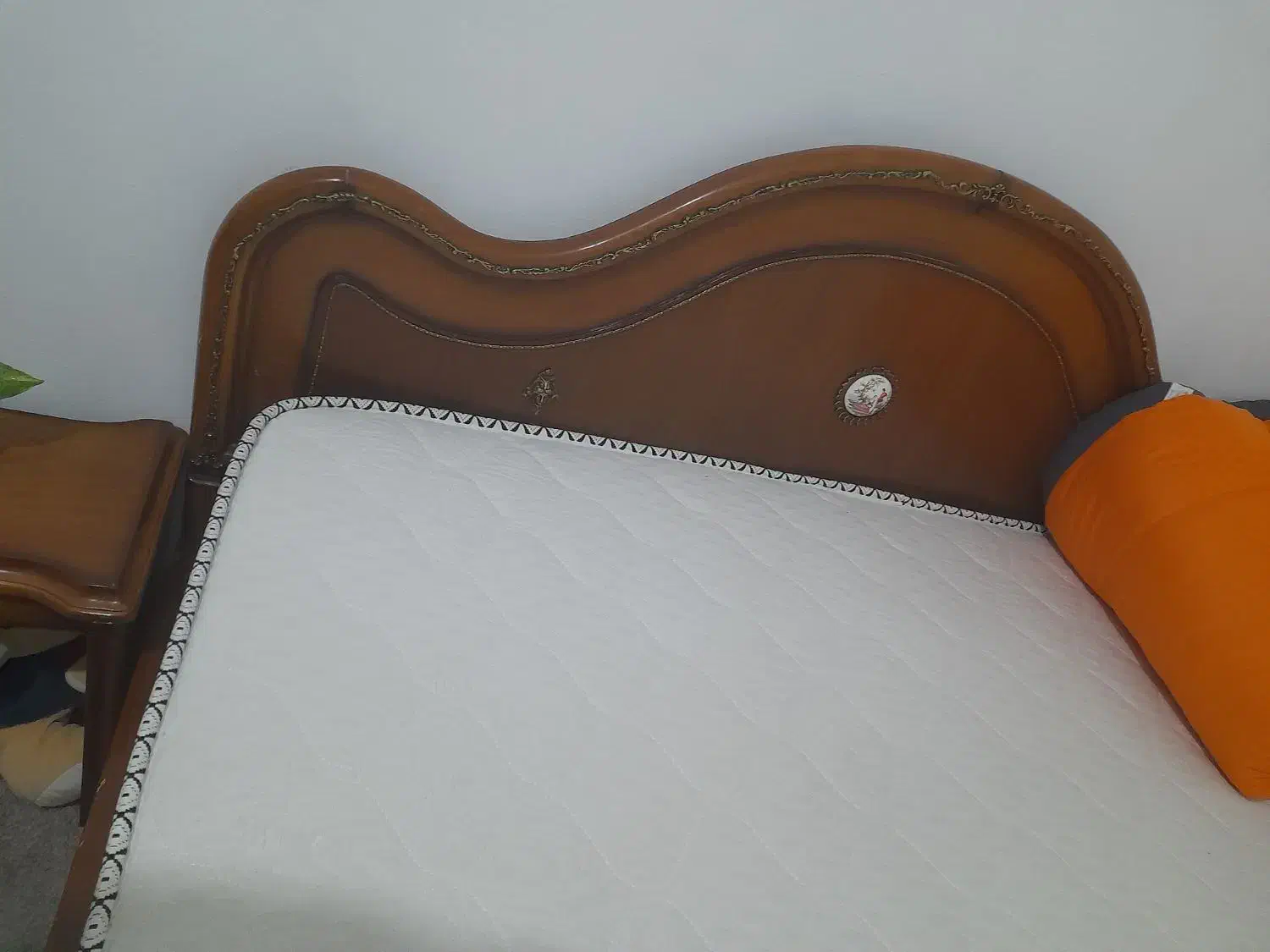 سرویس خواب دونفره|تخت و سرویس خواب|کرمانشاه, |دیوار