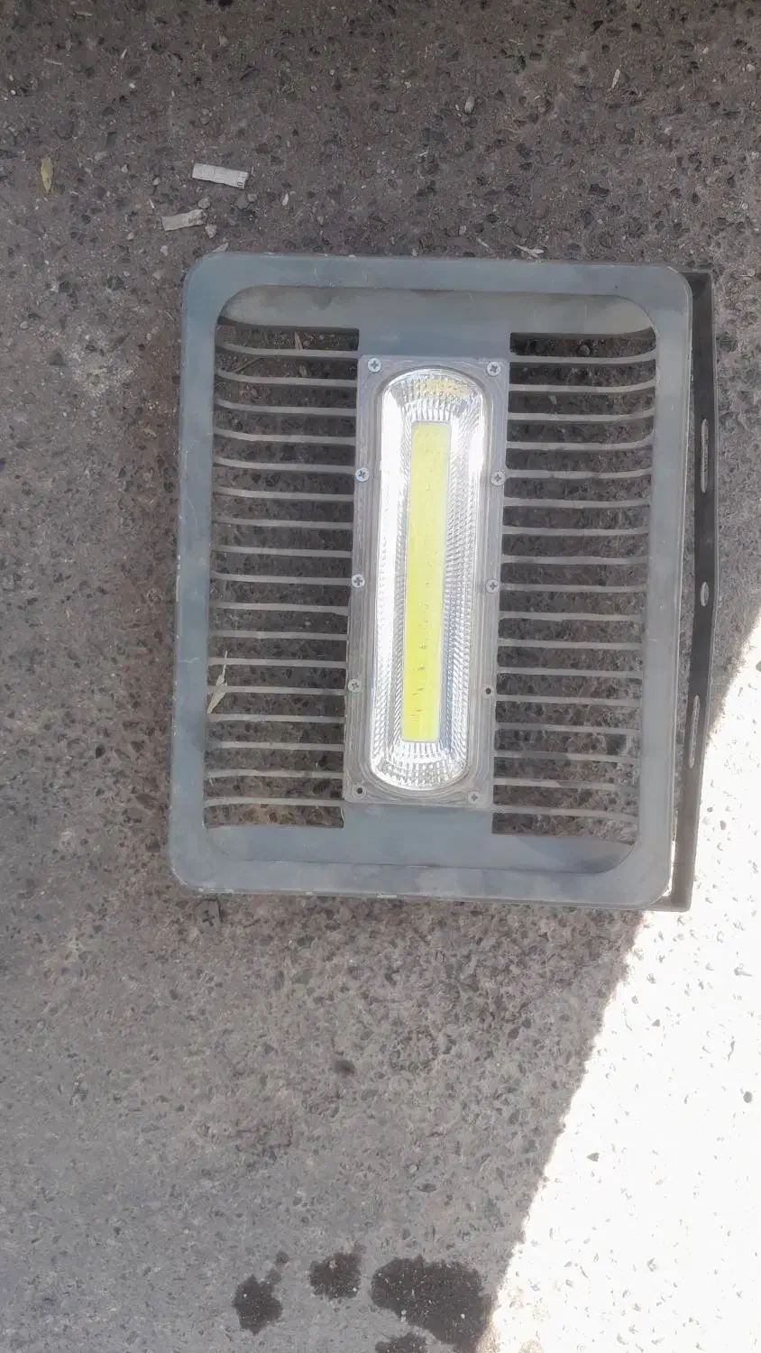 پروژکتور ۱۵۰ واقعی|لامپ و چراغ|قروه, |دیوار