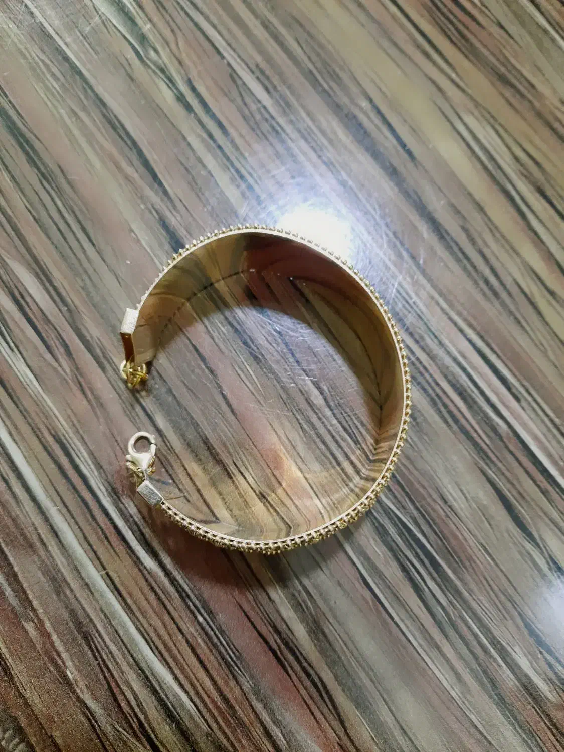 دستبند|جواهرات|یاسوج, |دیوار