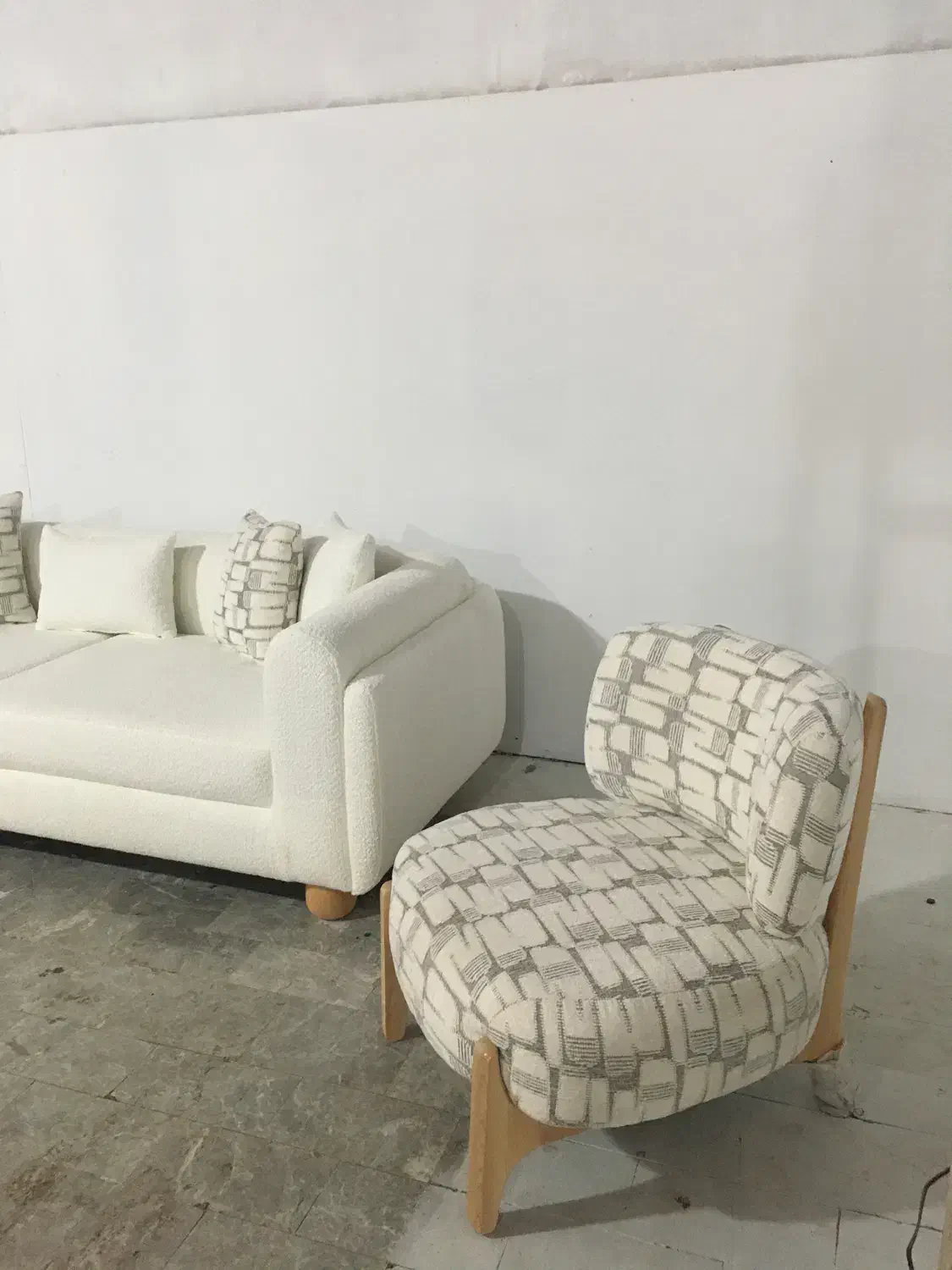 نیروی زیرکار مبل و کارگر ساده|استخدام صنعتی، فنی، مهندسی|صباشهر, |دیوار