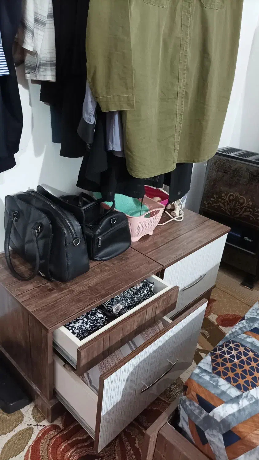 سرویس خواب|تخت و سرویس خواب|قرق, |دیوار