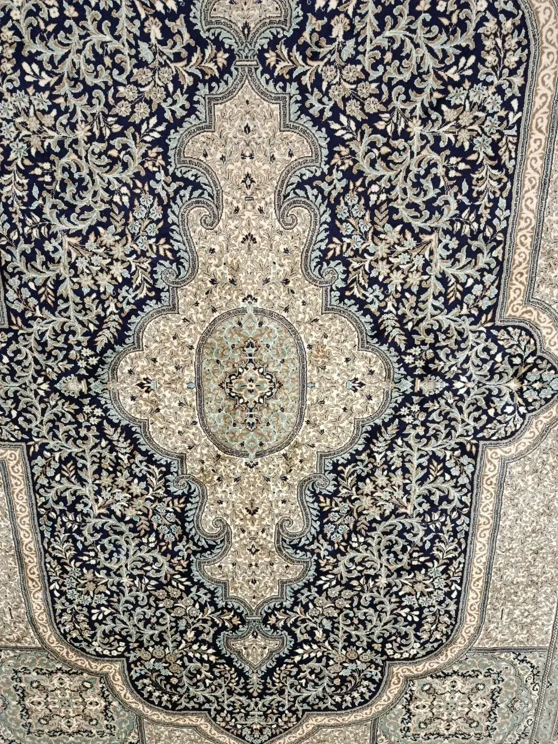 فرش ۱۲متری و ۴ متری|فرش|گرگان, |دیوار