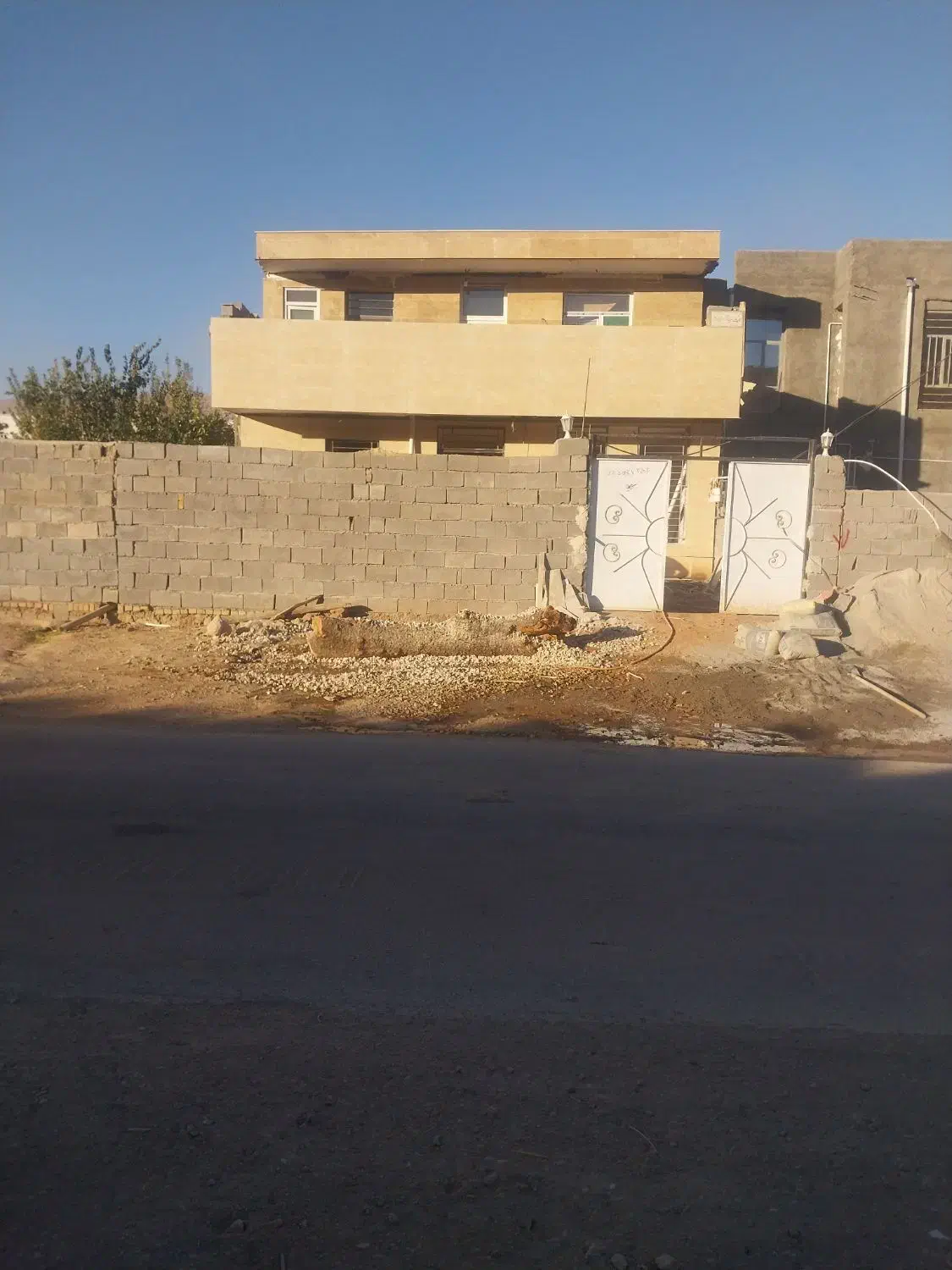 ساختمان آماده در سیروان روستای چگنی|فروش زمین و ملک کلنگی|سیروان, |دیوار