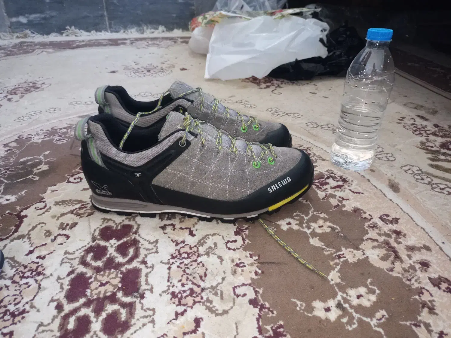 کفش کوهنوردی وطبیعت گردی درحداک|کوهنوردی و کمپینگ|نیشابور, بنیاد شهید|دیوار