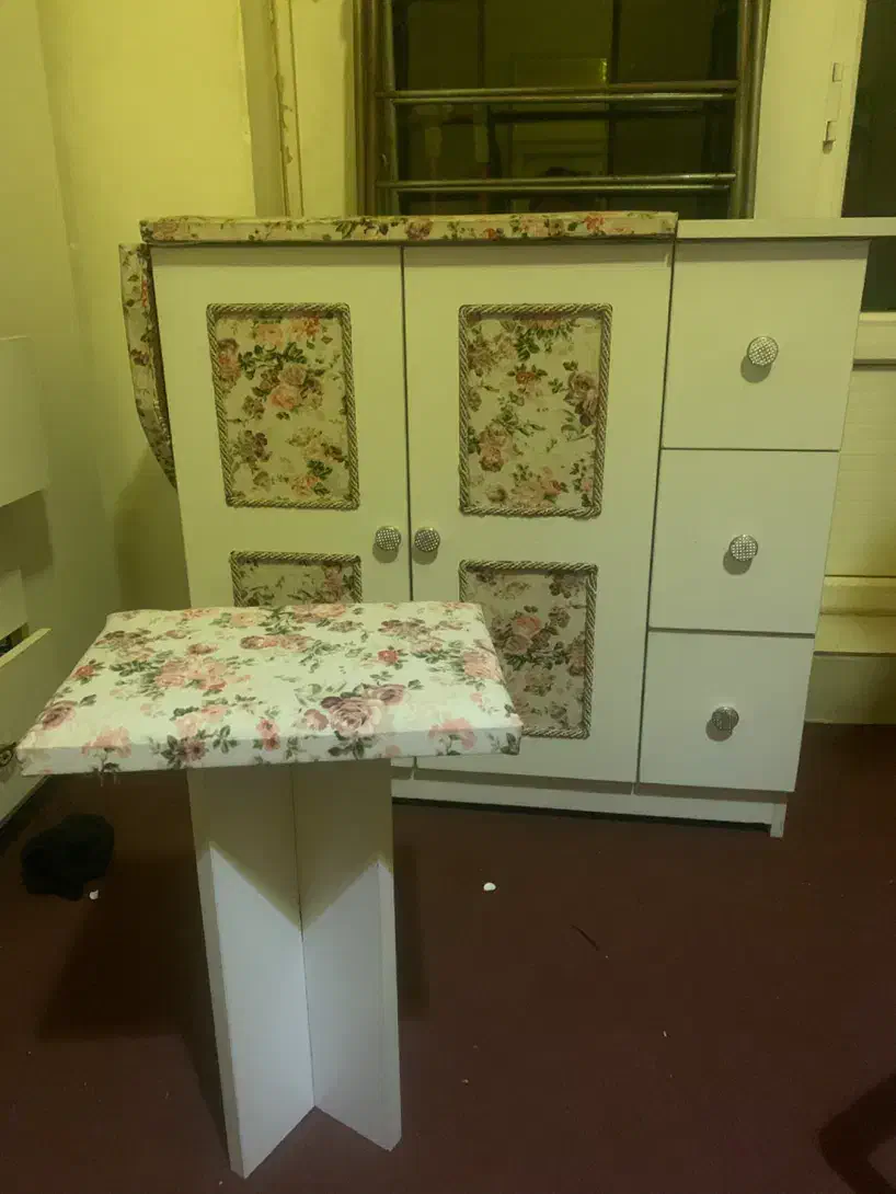 میز اتو و چرخ خیاطی با صندلی|اتو و لوازم اتو|زنجان, |دیوار