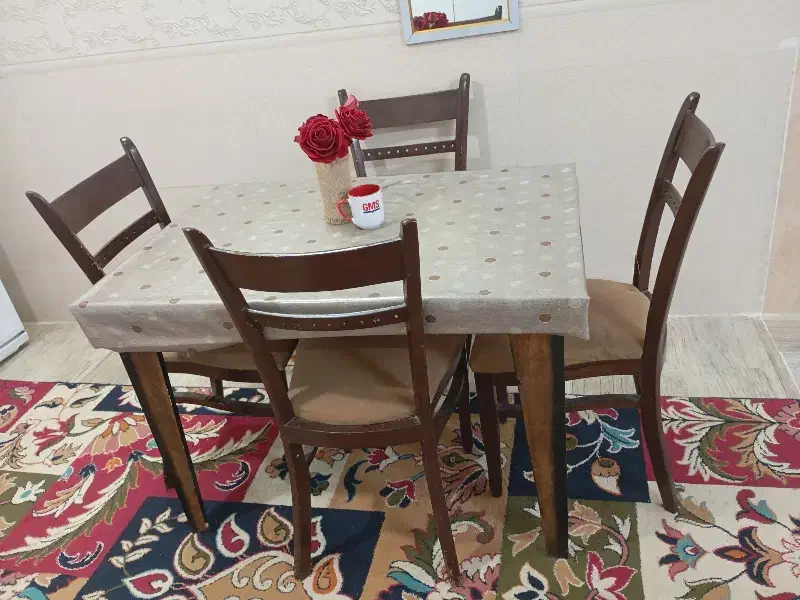 میز نهار خوری|میز و صندلی غذاخوری|تربت‌حیدریه, آغوی|دیوار