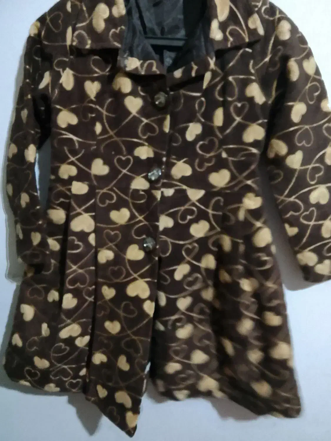 کاپشن|لباس|نیشابور, مازول|دیوار