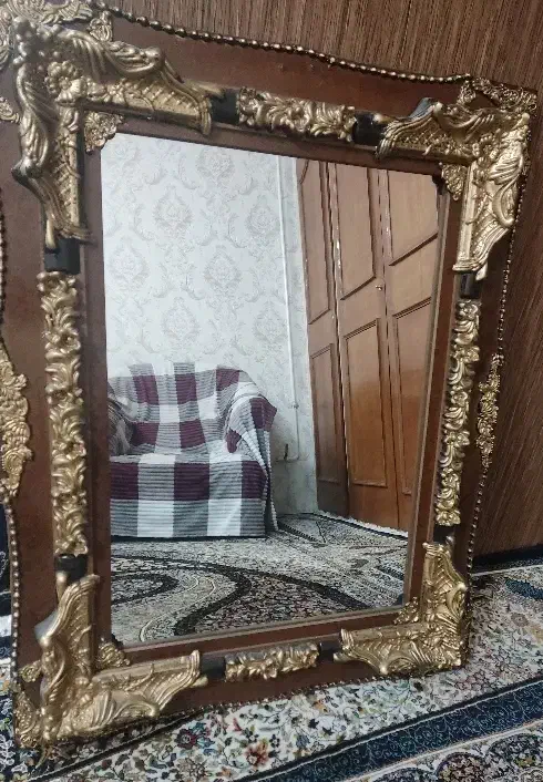 آینه با قاب طلایی شیک|آینه|همدان, |دیوار