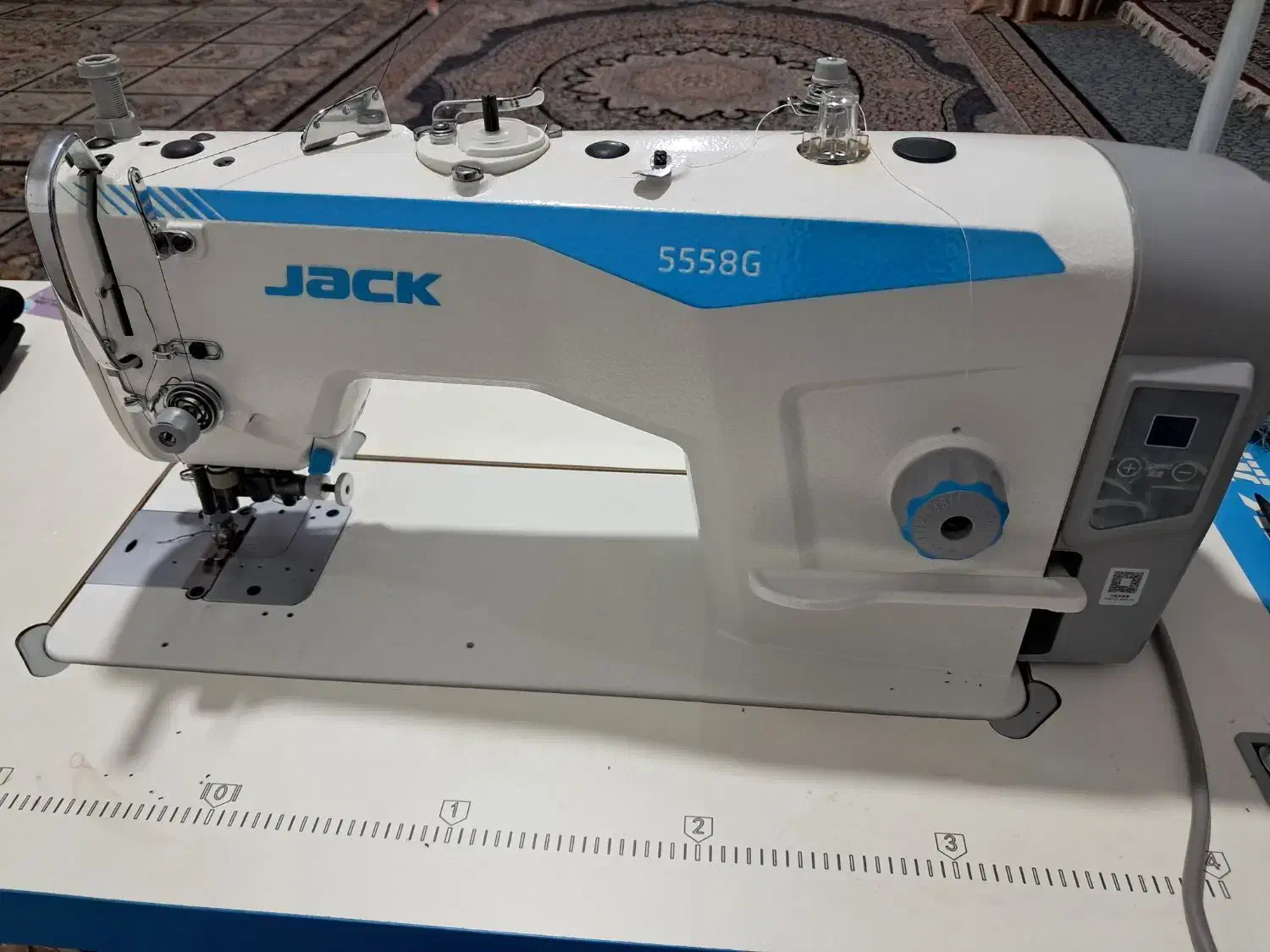 چرخ صنعتی راسته تیغدار|چرخ خیاطی و ریسندگی|گالیکش, |دیوار