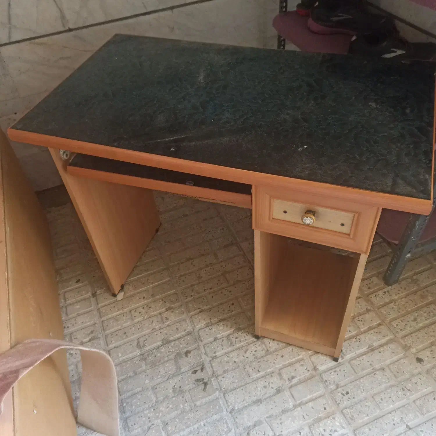 میز تحریر|میز تحریر و کامپیوتر|محمدیه-قزوین, |دیوار