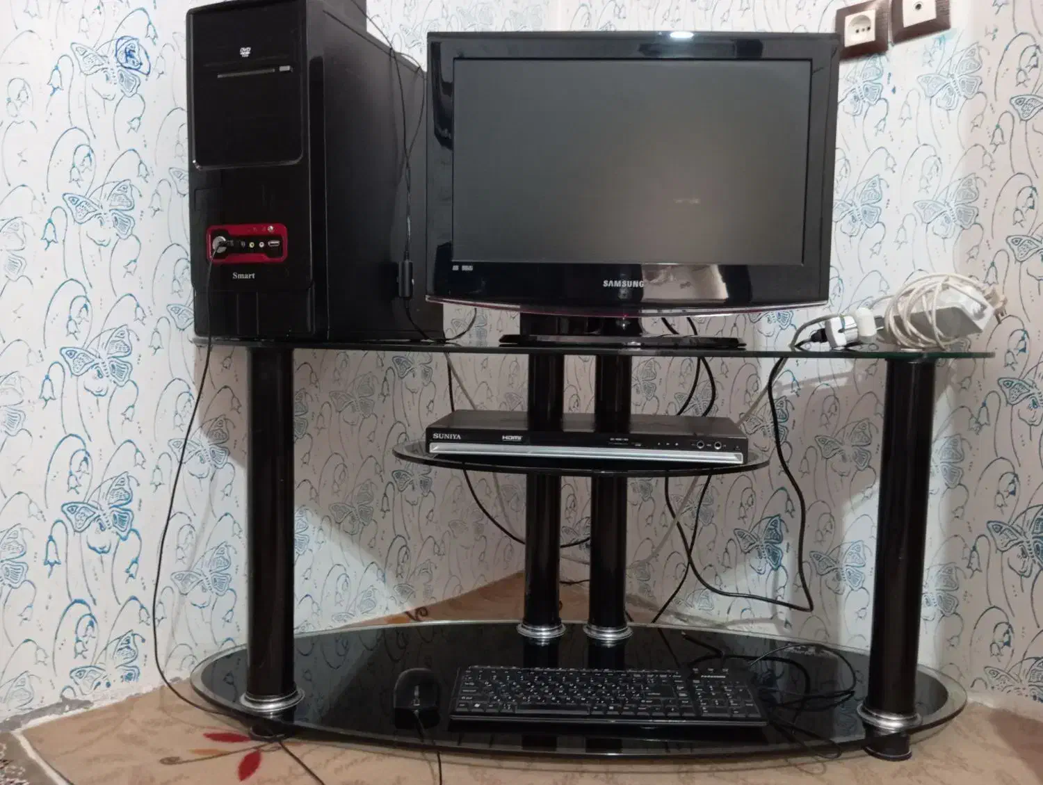 کامپیوتر|رایانه رومیزی|زاوه, |دیوار