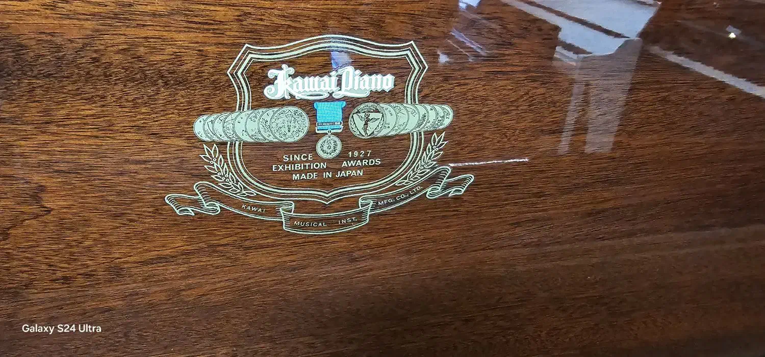 پیانو آکوستیک (مکانیکی) کاوایی ژاپن|پیانو، کیبورد، آکاردئون|اصفهان, کوی امام جعفر صادق|دیوار