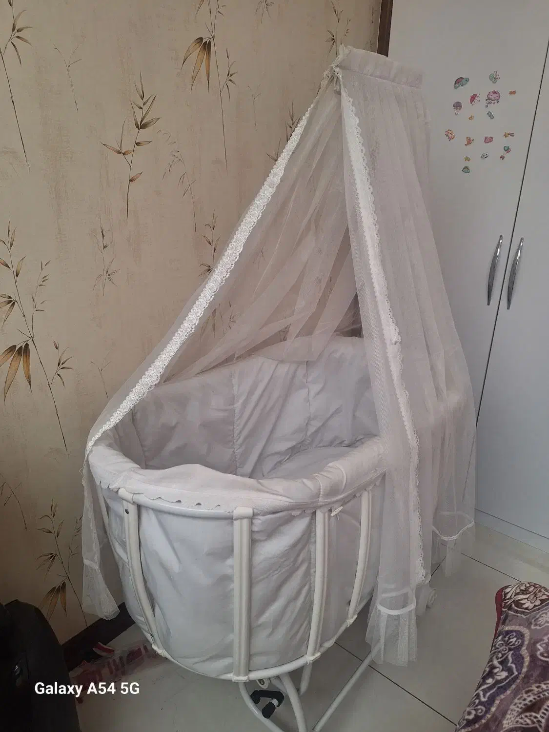 گهواره کودک|اسباب و اثاث بچه|بروجن, |دیوار