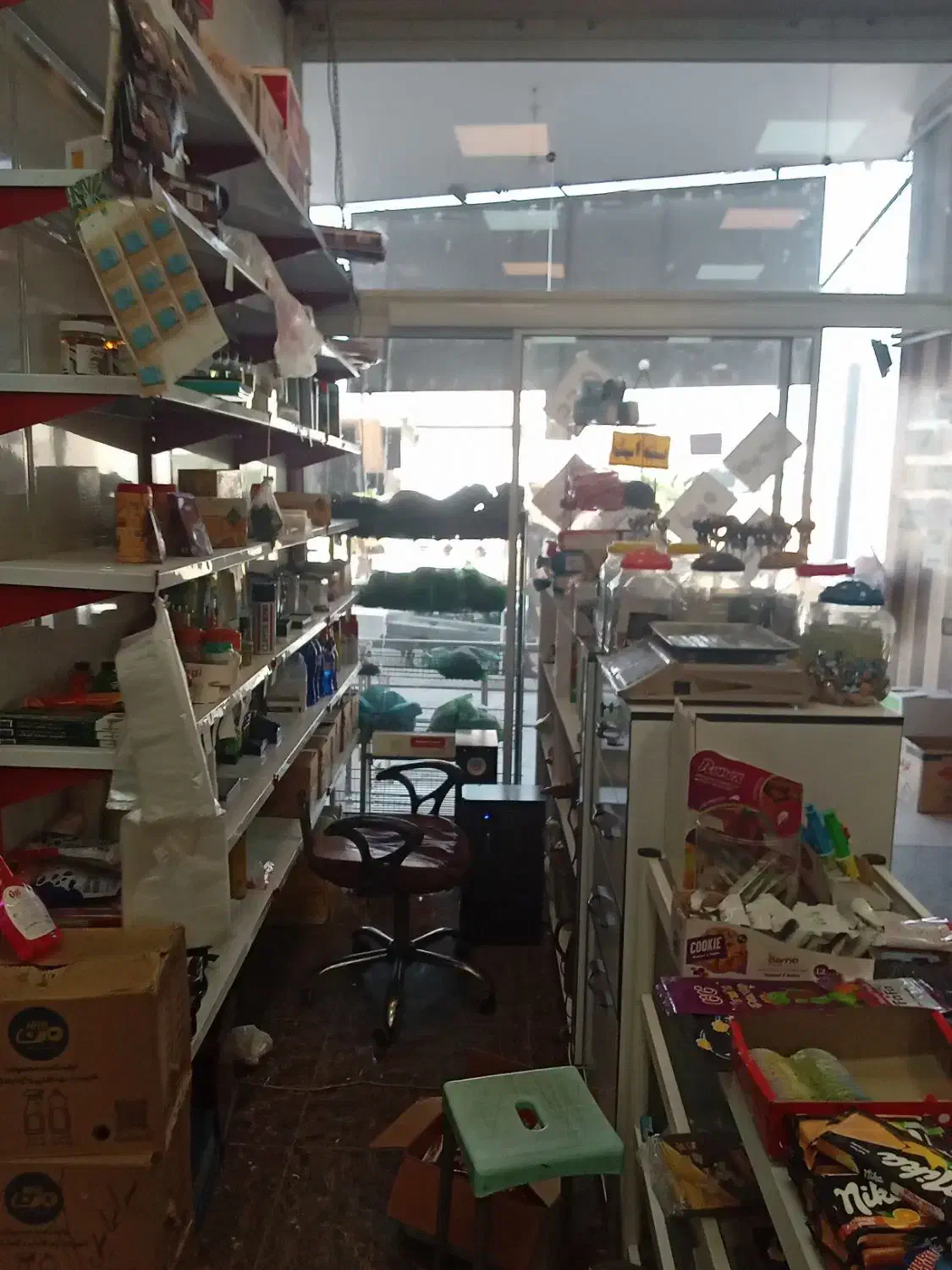 قفسه استند دخل تابلو ترازو پاچال|فروشگاه و مغازه|یزد, |دیوار