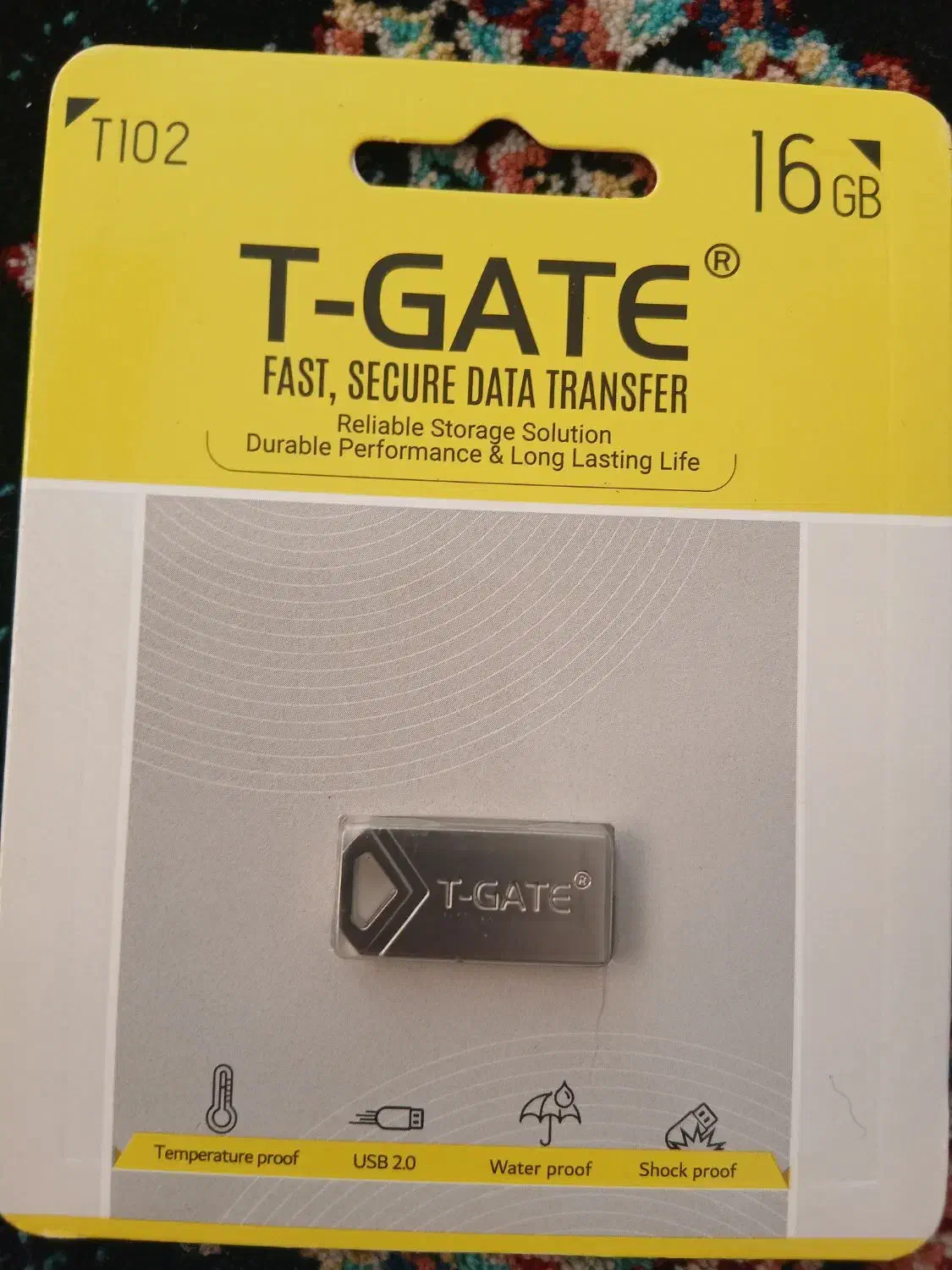 فلش مموری فلزی۱۶کیگ|لوازم جانبی موبایل و تبلت|شهرکرد, |دیوار