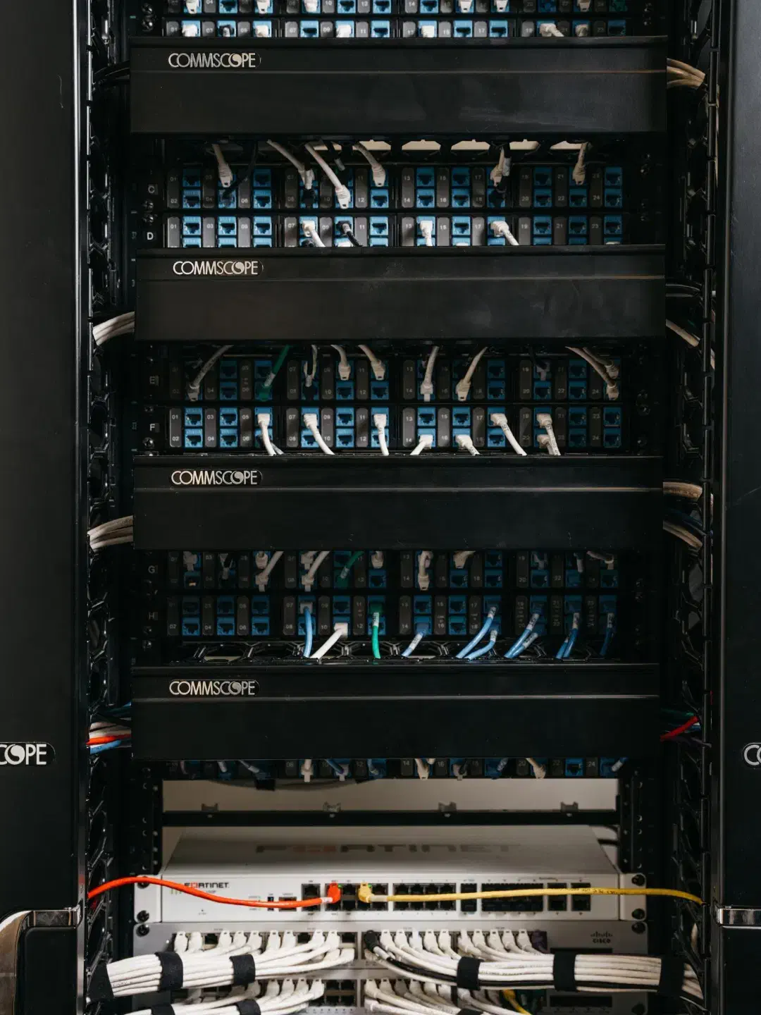 اجرای تخصصی شبکه اکتیو و پسیو با قیمت مناسب|خدمات رایانه‌ای و موبایل|نیشابور, مسکن مهر نور|دیوار