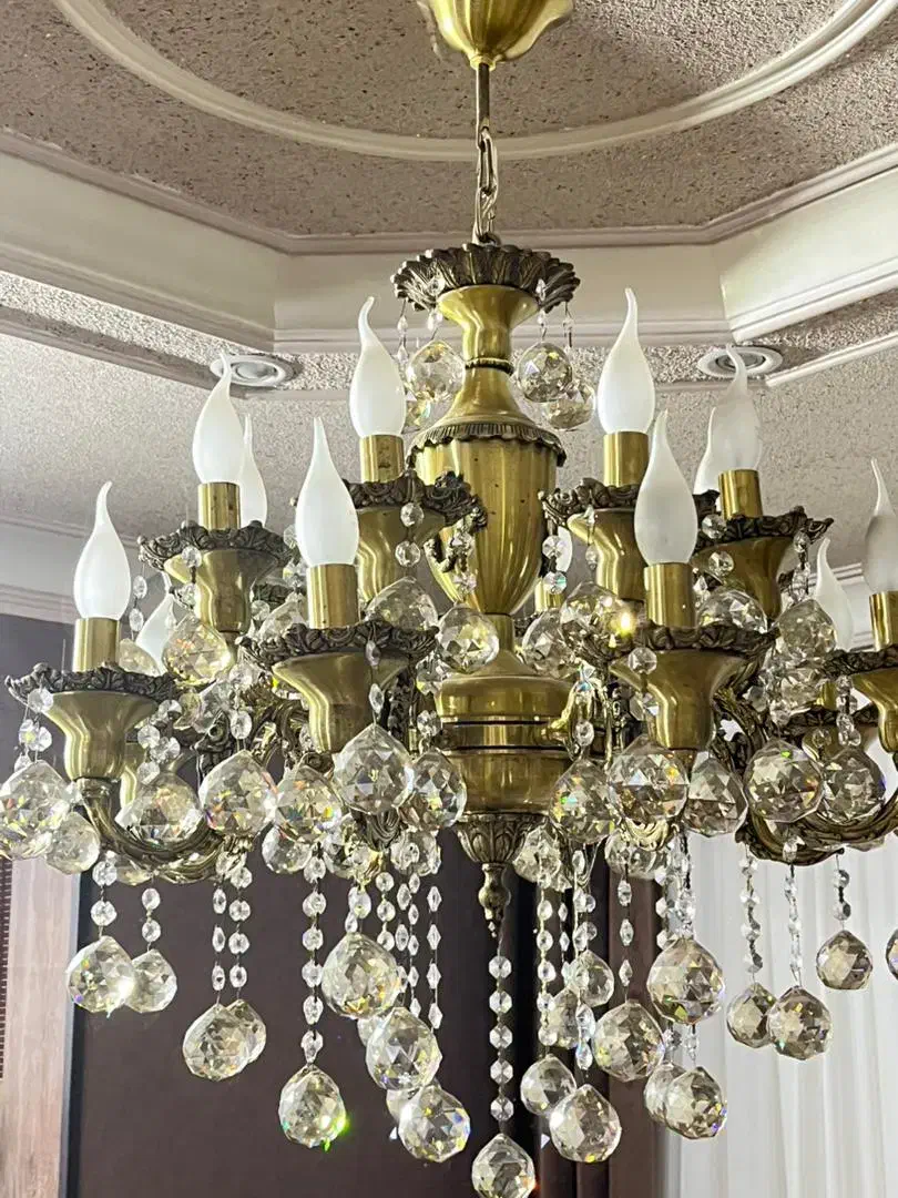 لوستر تمام برنز سالمو زیبا|لوستر و چراغ آویز|قم, هنرستان|دیوار