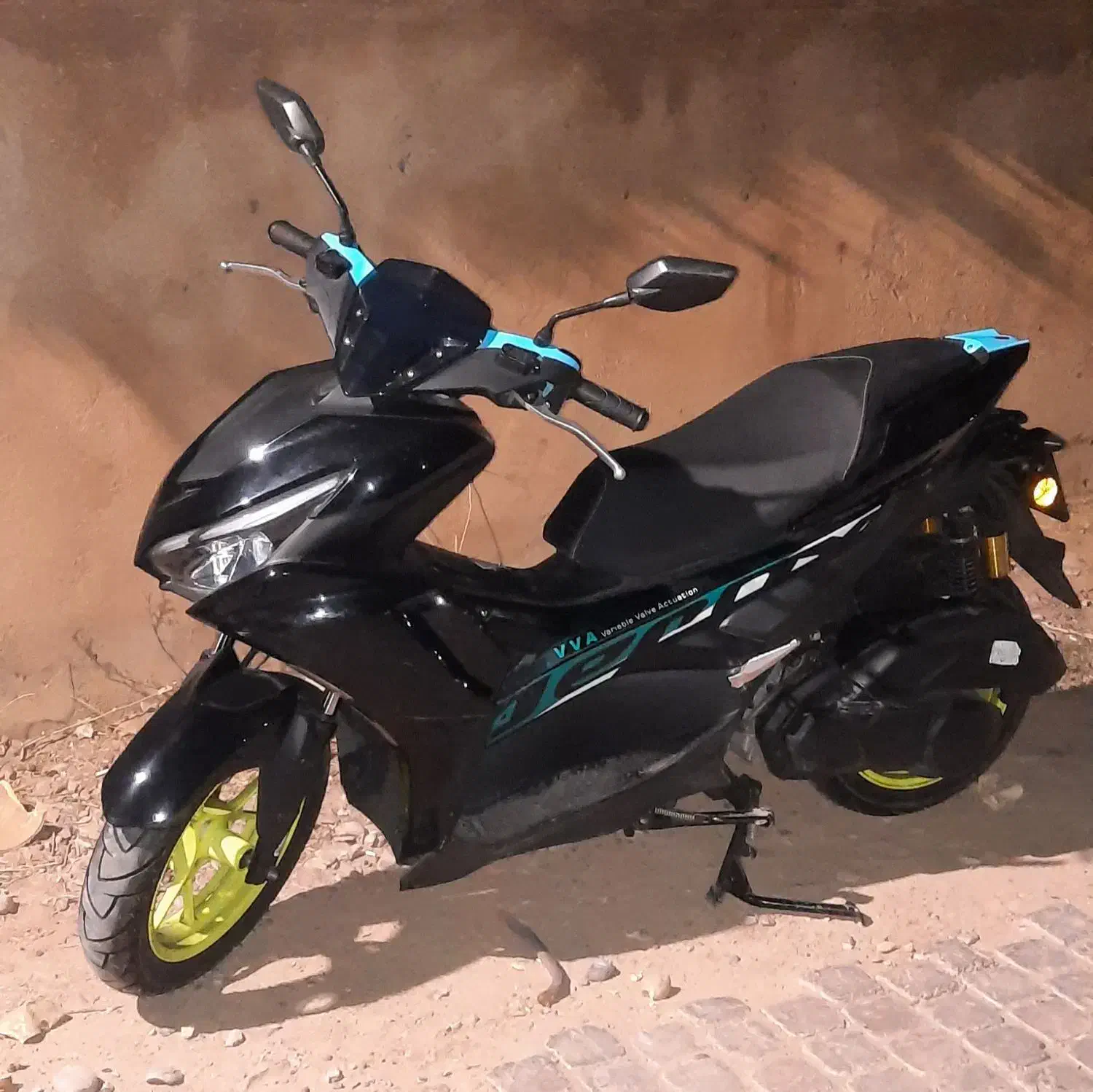 موتورسیکلت آیروکس ۱۸۰هانی|موتورسیکلت|شیراز, گلکوب|دیوار