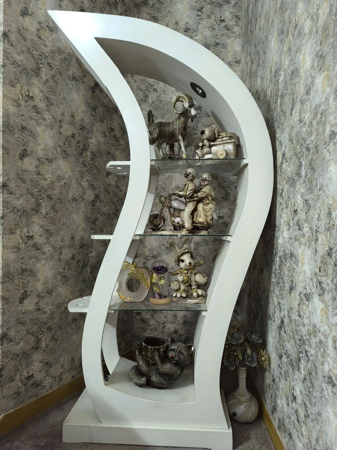 بوفه و مجسمه|بوفه، ویترین، کنسول|بوشهر, |دیوار