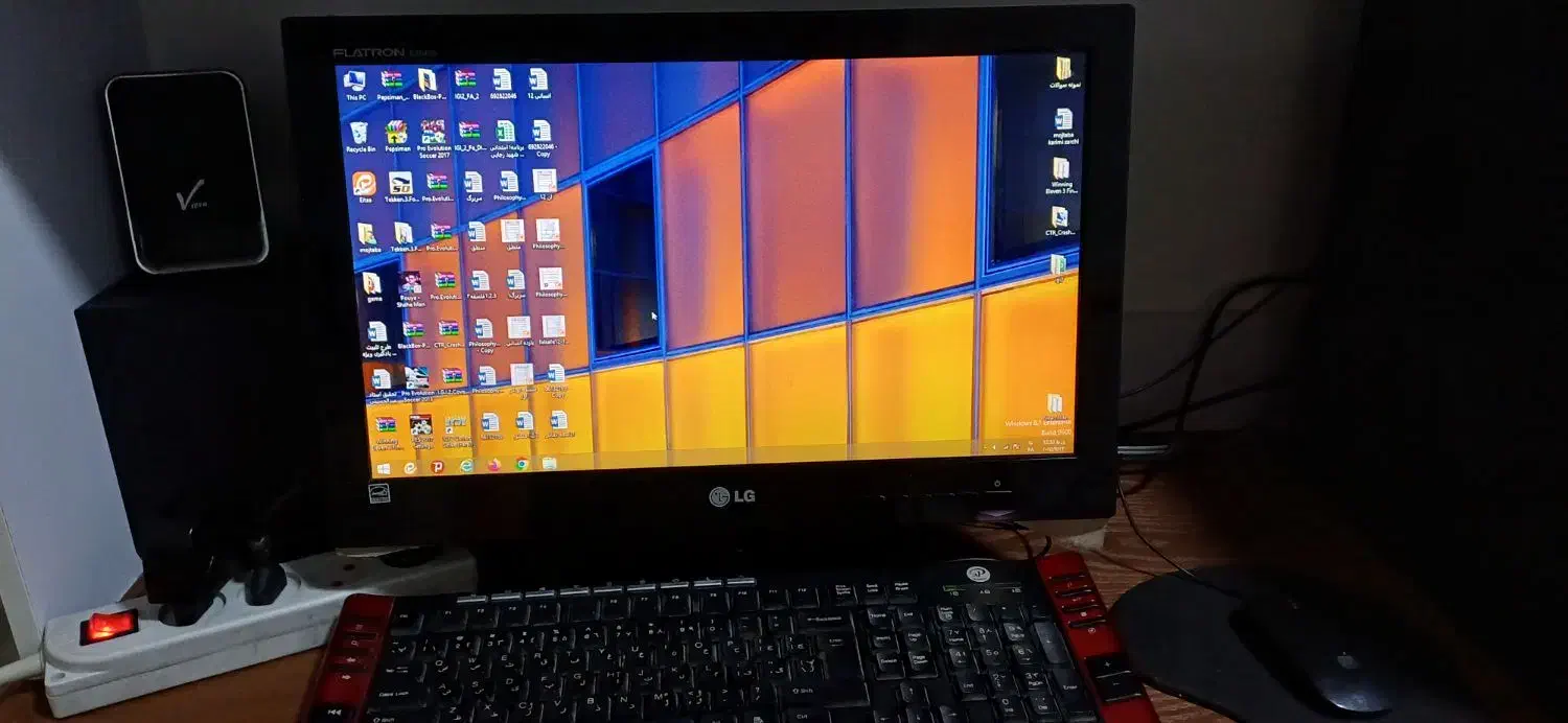 کامپیوتر اداری و خانگی|رایانه رومیزی|زارچ, |دیوار