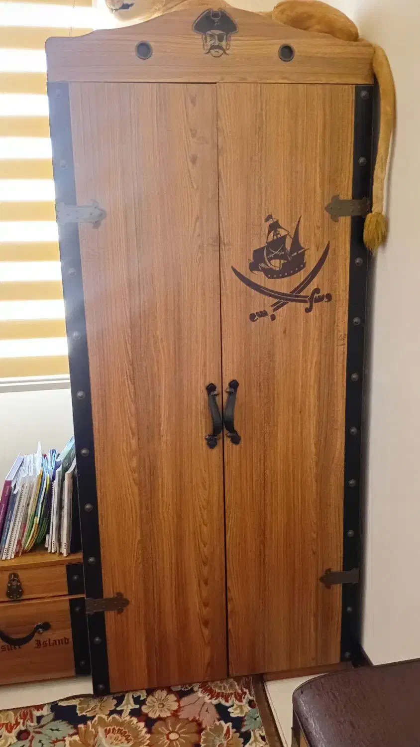 ست تخت خواب دزدان دریایی|تخت و سرویس خواب|تهران, هفده شهریور|دیوار