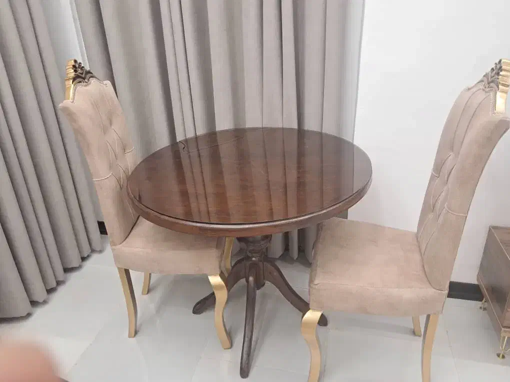 سلام میز چوبی ودوتا صندلی چوبی|میز و صندلی غذاخوری|صدرا-فارس, فاز ۱|دیوار