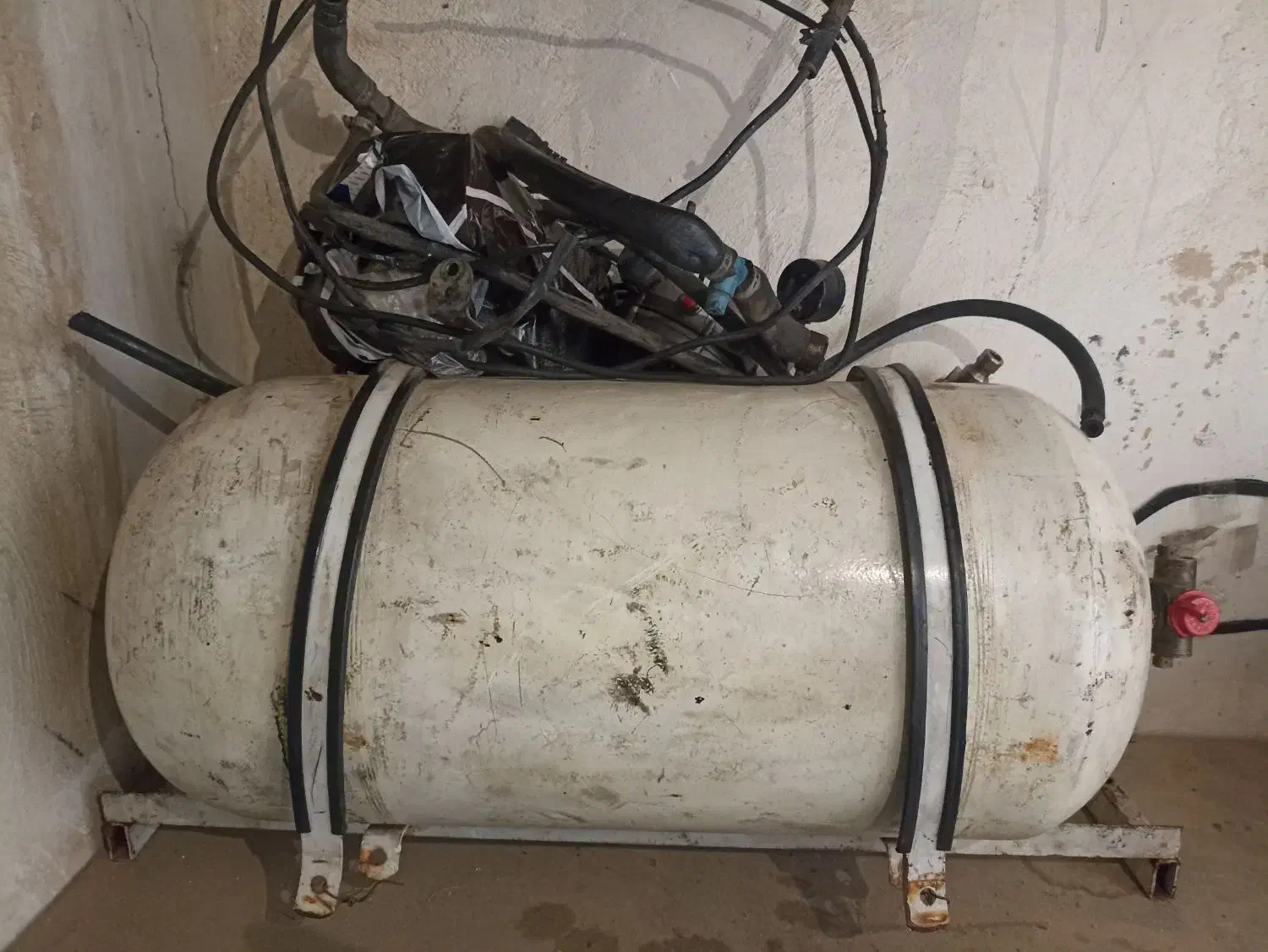 گاز cnj|قطعات یدکی و لوازم جانبی|اندیمشک, |دیوار