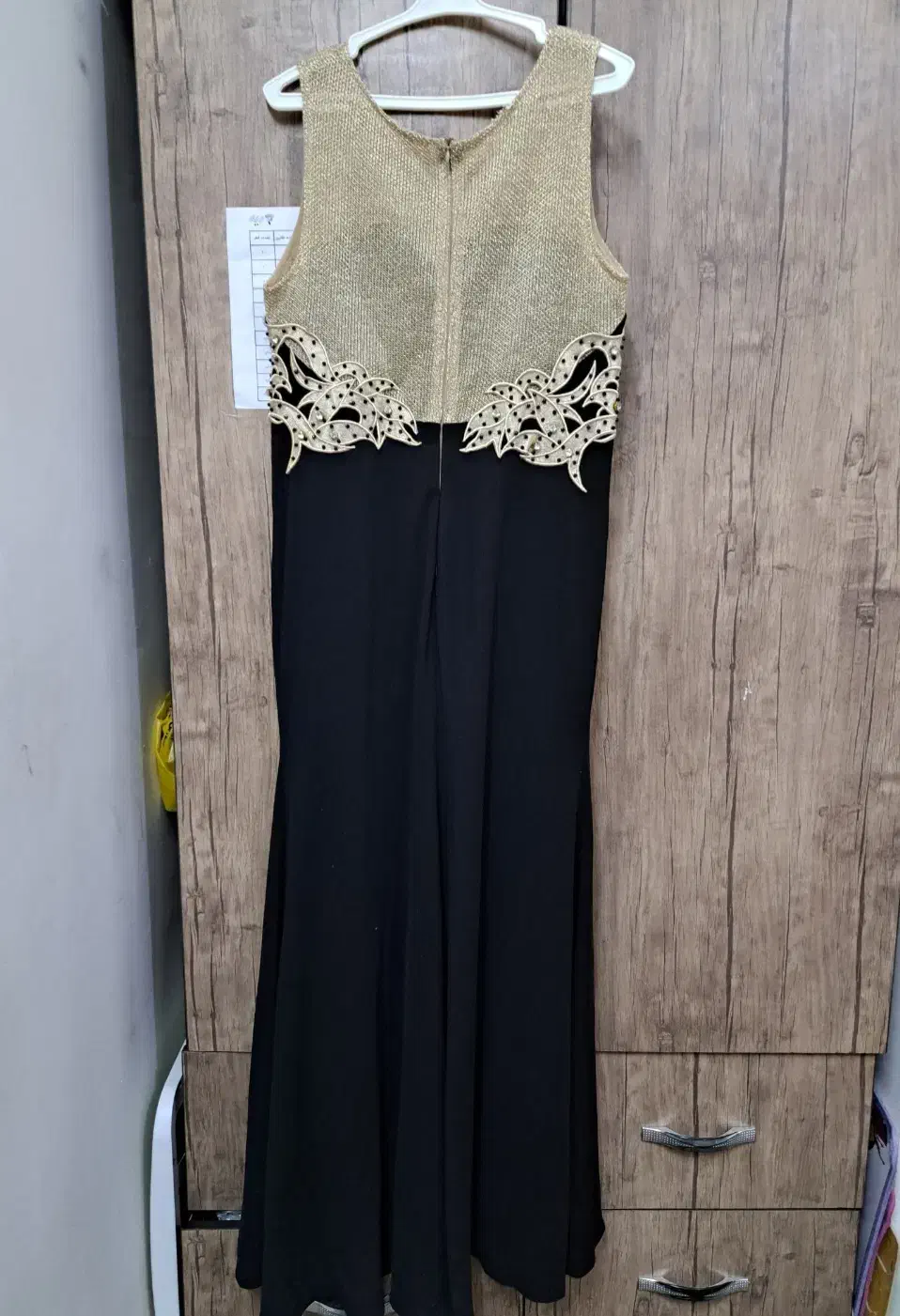 لباس مجلسی|لباس|جهرم, |دیوار