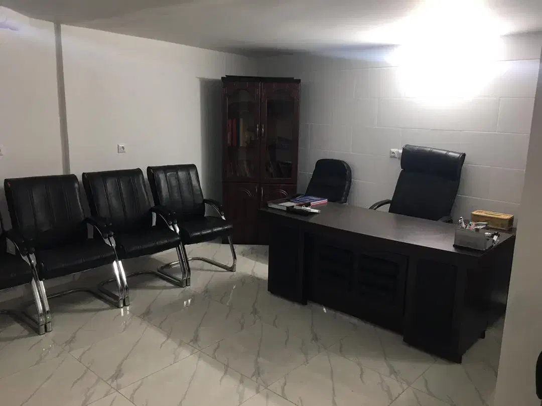 اجاره مغازه 45متری با20مترحیاط خیابان دکترحسابی|اجارهٔ مغازه و غرفه|اراک, |دیوار