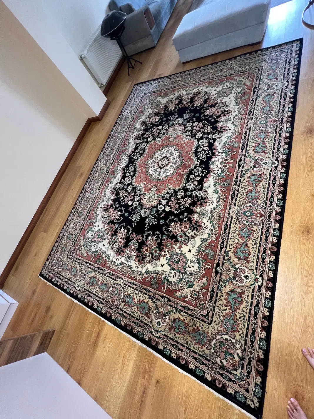 فرش ۹ متری در حد نو|فرش|رشت, رشتیان|دیوار