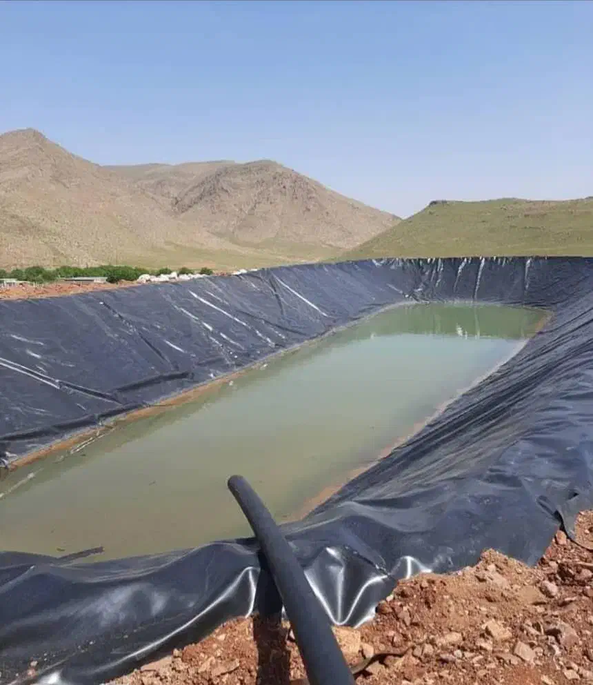 استخر ذخیره آب کشاورزی با ورق ژئوممبران|خدمات باغبانی و درختکاری|همدان, |دیوار