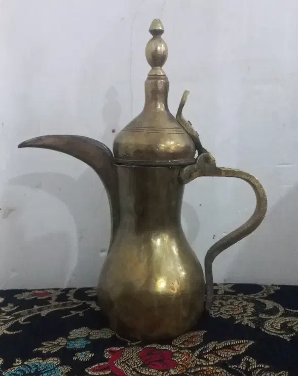 دله مکاوی|کلکسیون اشیاء عتیقه|باوی, |دیوار