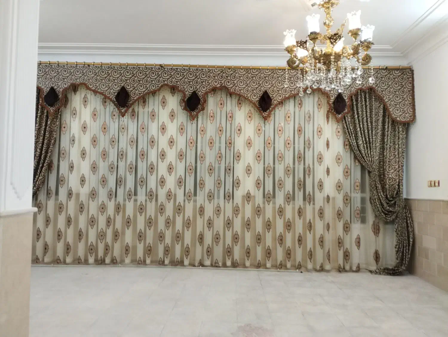 پرده سالن|پرده، رانر، رومیزی|قم, انسجام|دیوار