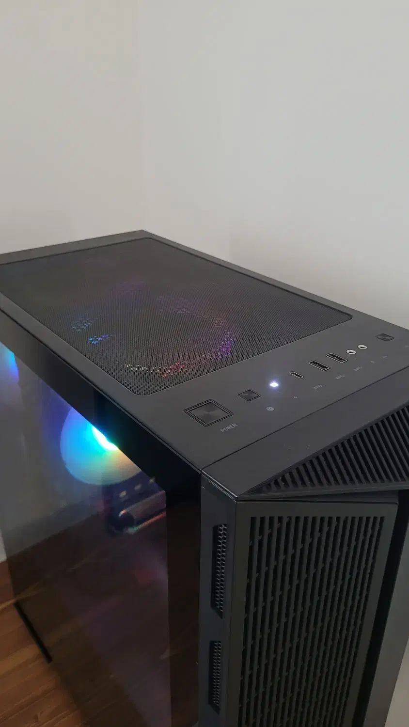 قاب کیس کامپیوتر MSI|قطعات و لوازم جانبی رایانه|قم, بنیاد|دیوار