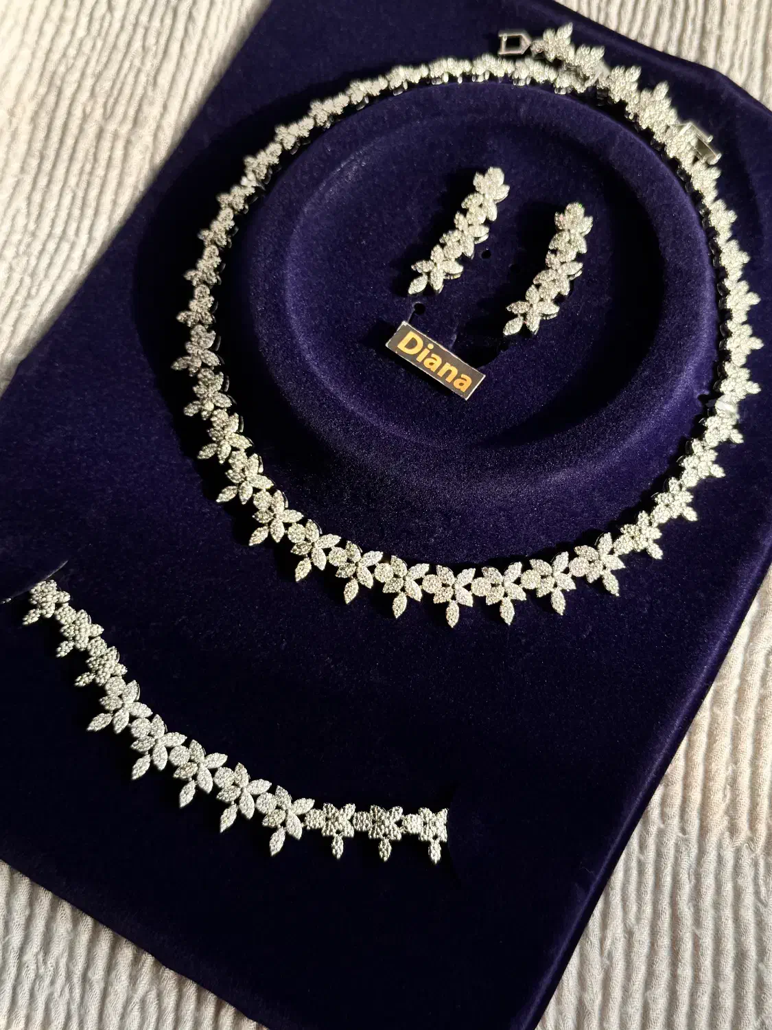 سرویس جواهری مناسب عروس طرح ترنم دقیقا کپ جواهر|بدلیجات|مشهد, احمدآباد|دیوار