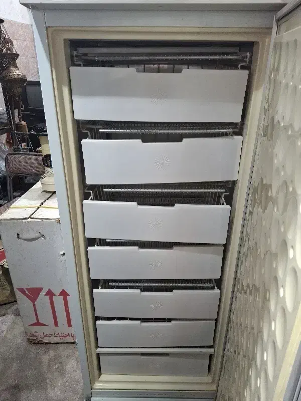 فریزر ۷طبقه موتور ژاپنی (متن بخون)|یخچال و فریزر|استهبان, |دیوار