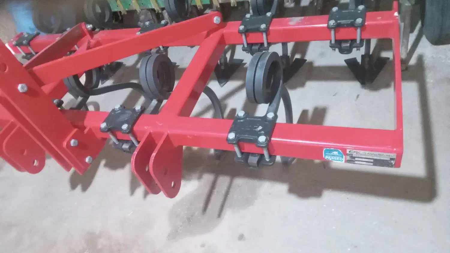 پنجه غازی|ماشین‌آلات صنعتی|دیواندره, |دیوار