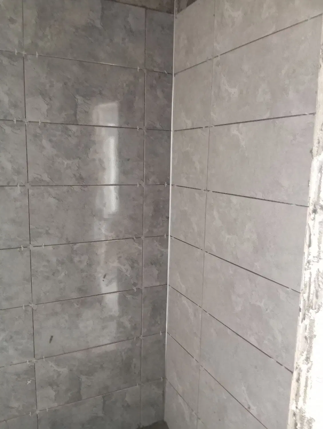 کاشی وسرامیک کار|خدمات پیشه و مهارت|ارومیه, |دیوار