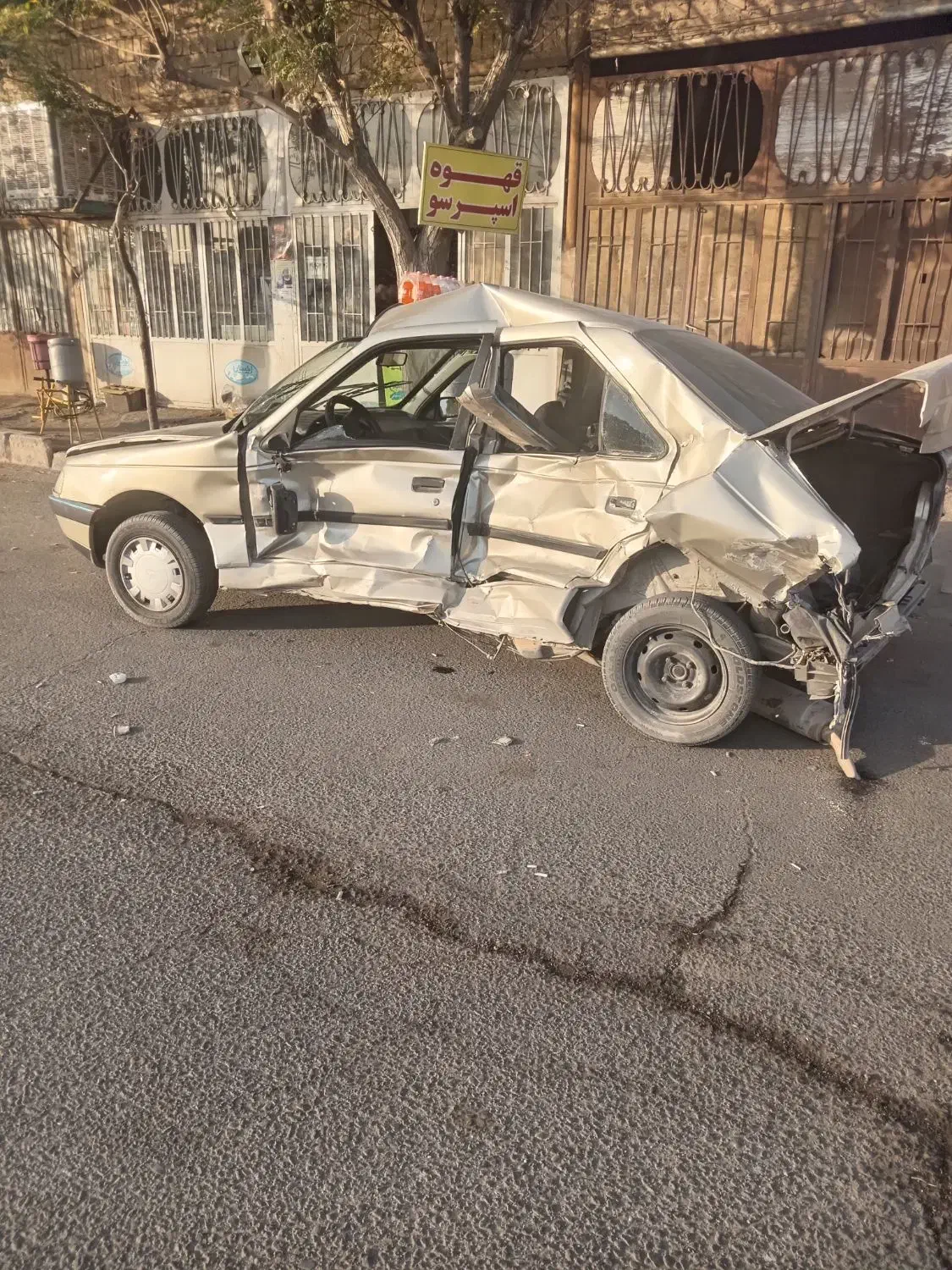 تصادفی|خودرو سواری و وانت|شهرضا, |دیوار