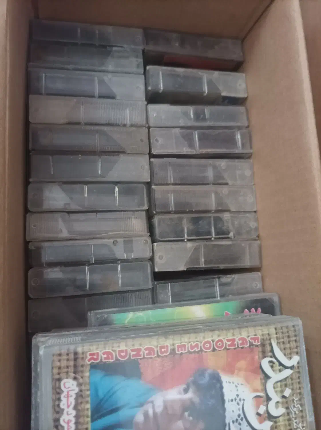 تعدادی نوار کاست قدیمی|سیستم صوتی خانگی|بوشهر, |دیوار