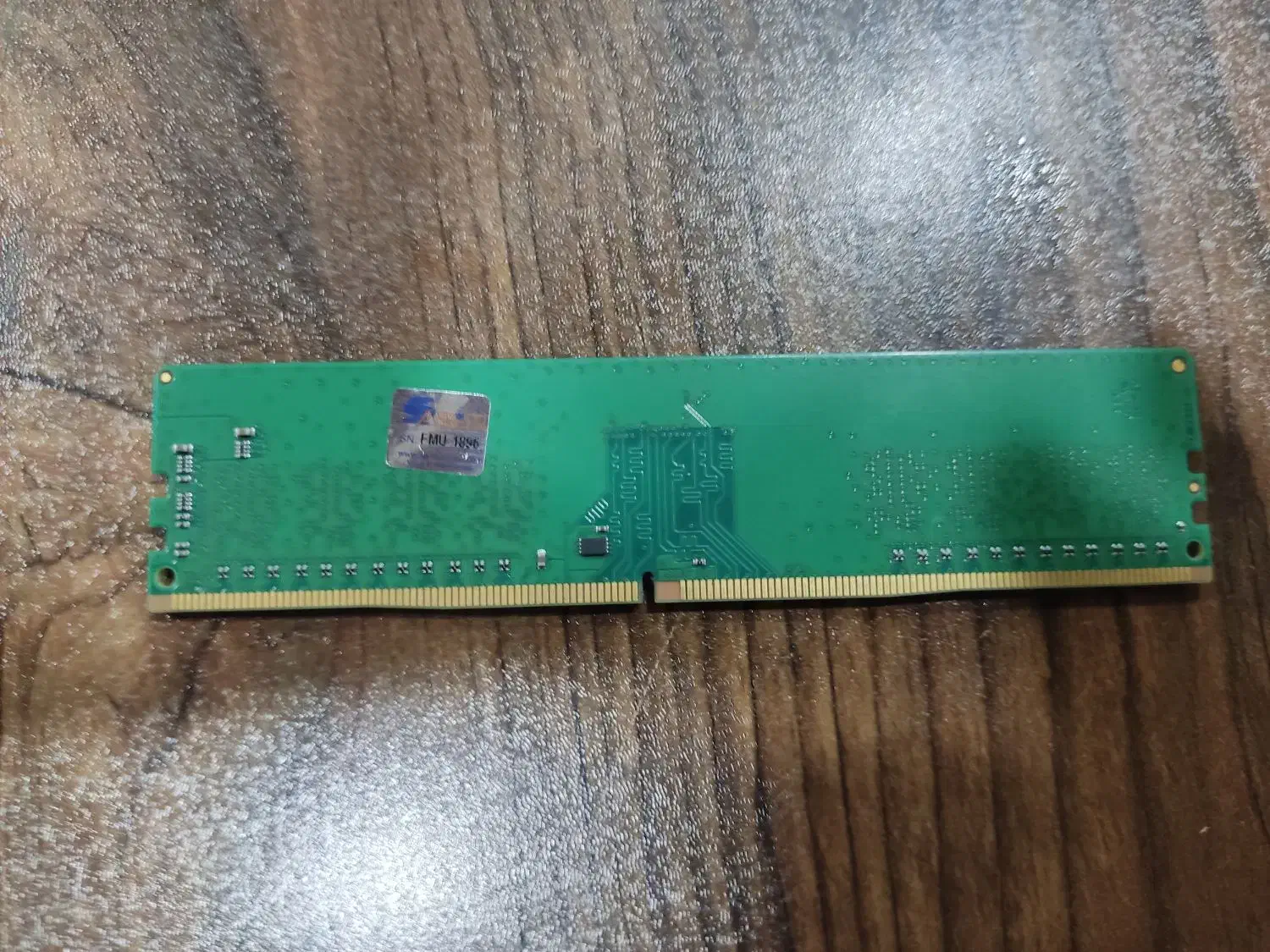 Ram 8 Gig ddr4 crucial 2666|قطعات و لوازم جانبی رایانه|اهرم, |دیوار