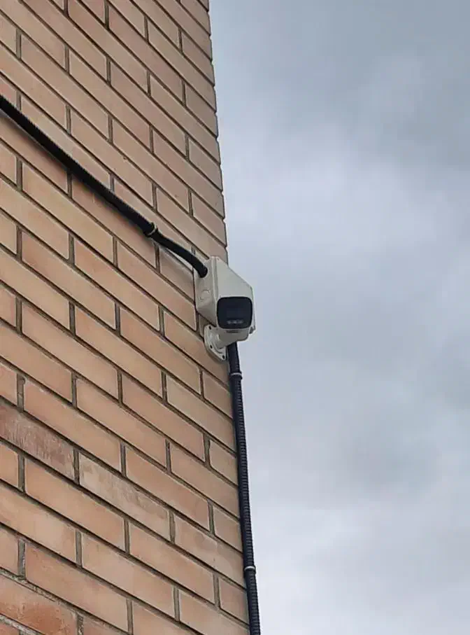 نصب/جابه جایی/فروشیی/بهترین قیمت/بهترین کیفیت|دوربین مداربسته|ابریشم, |دیوار