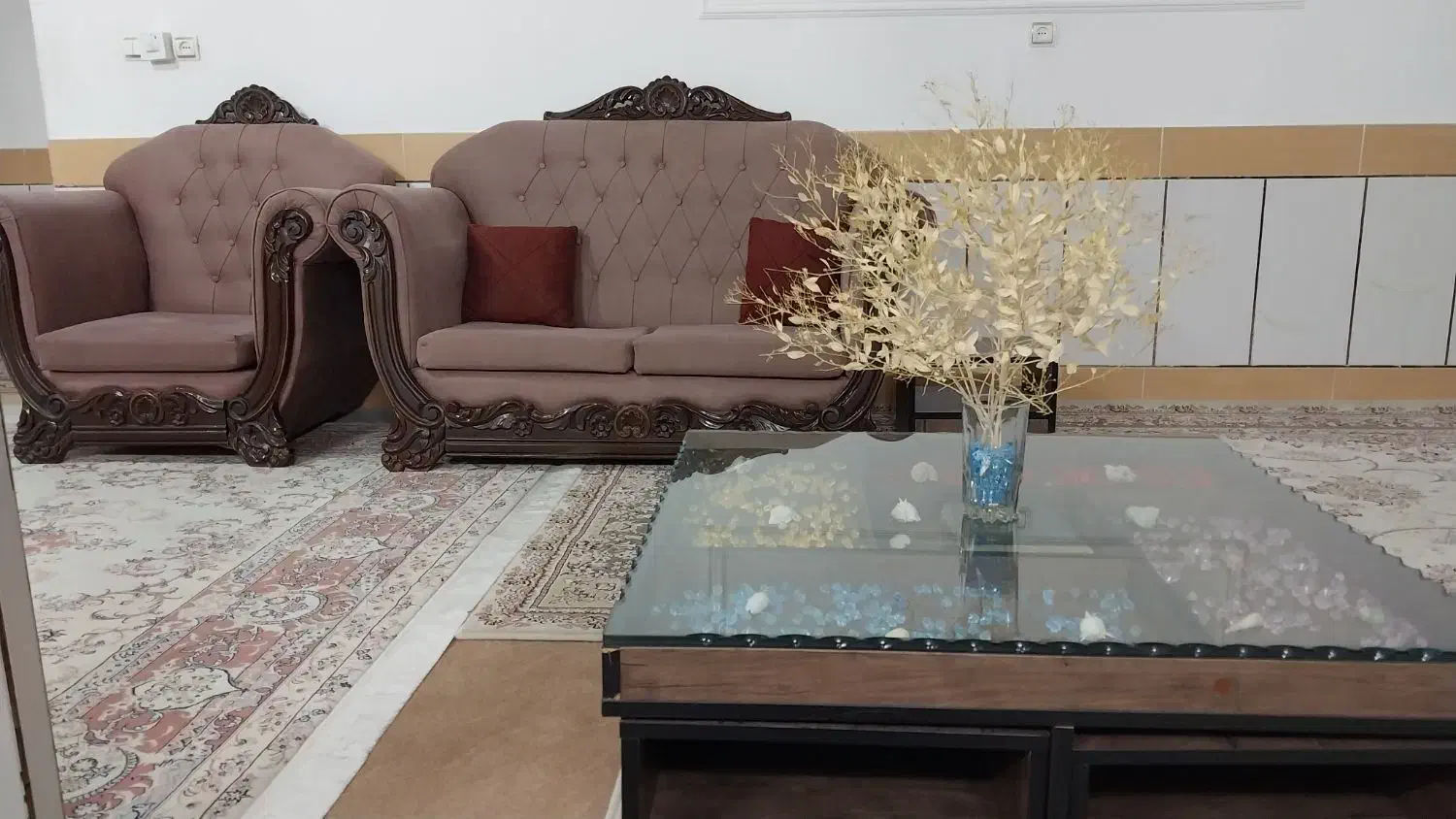 مبلمان هفت نفره بسیار شیک با میز وسط و عسلی|مبلمان خانگی و میز عسلی|دامغان, |دیوار