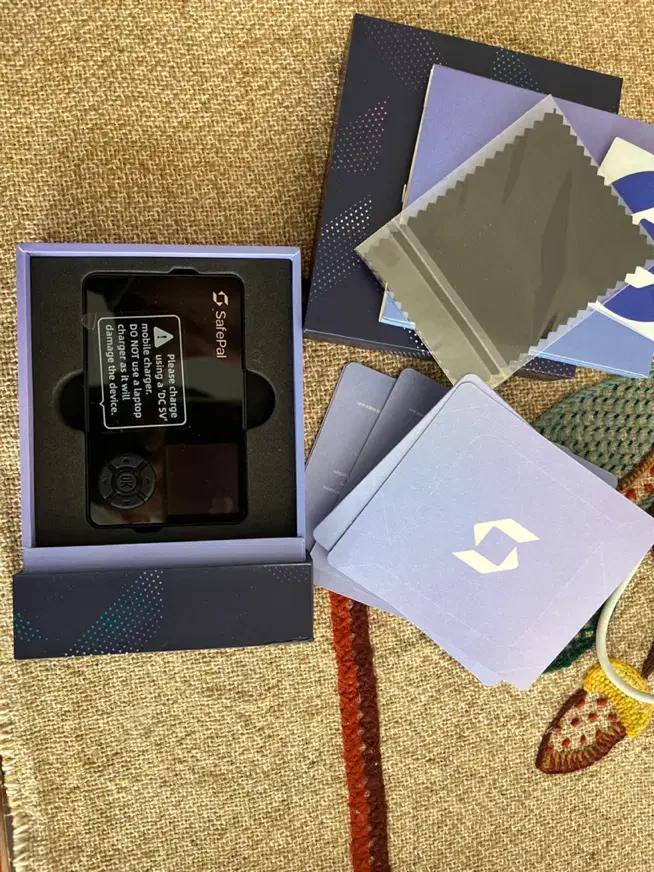 کیف پول سخت افزاری|قطعات و لوازم جانبی رایانه|تهران, تهرانپارس جنوبی|دیوار