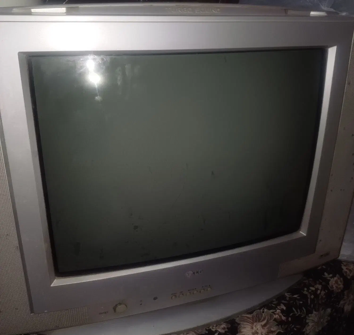 تلویزیون ال جی ۲۱ اینچ سالم فروشی|تلویزیون و پروژکتور|زرند, |دیوار