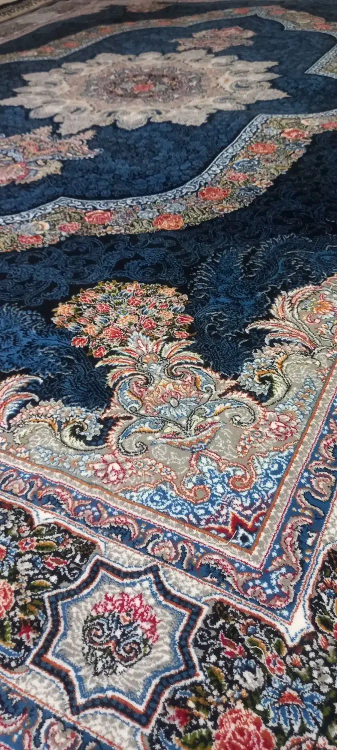 فروش فرشهای تخفیفی ۷۰۰ شانه ۱۲ متری|فرش|قم, علی آباد|دیوار