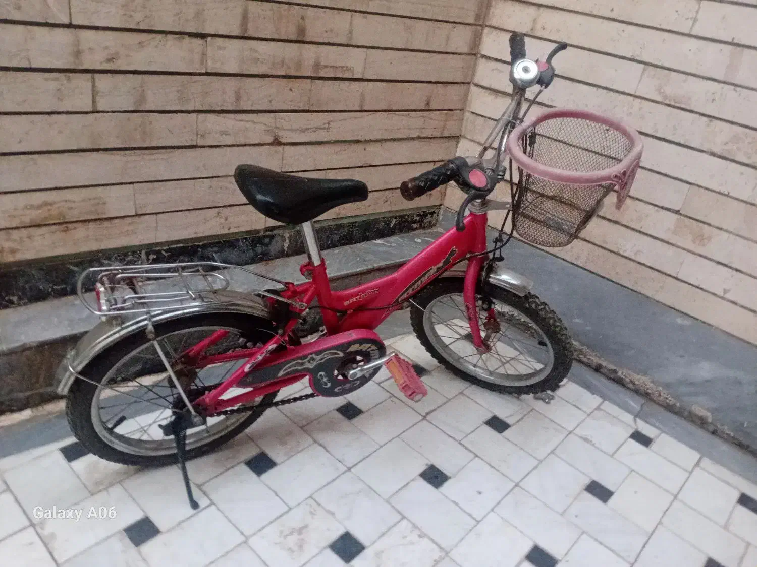 دوچرخه بسیار تمیز|دوچرخه، اسکیت، اسکوتر|قم, هنرستان|دیوار