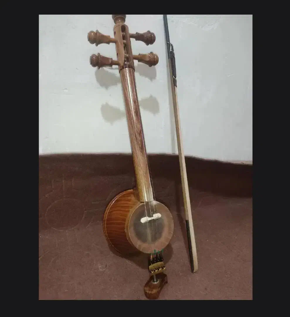 کمانچه|سازهای سنتی|خرمآباد, |دیوار